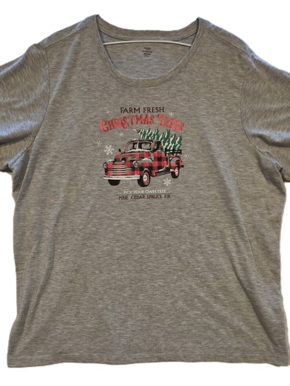 *Women's Christmas Farm Fresh Trees Graphic T-Shirt*